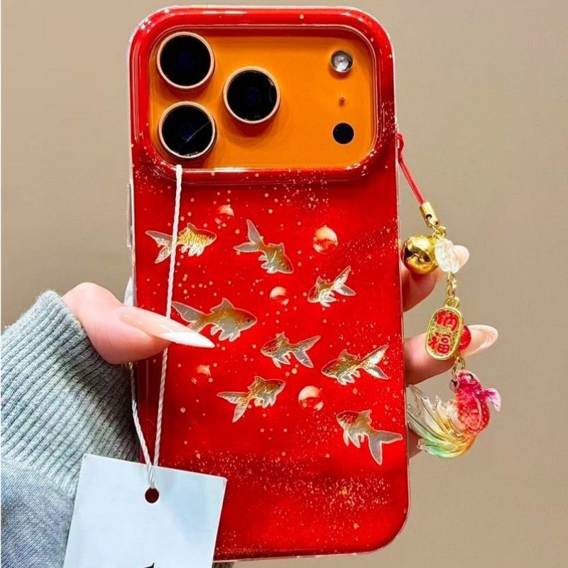 جراب هاتف بتصميم سمكة ذهبية حم - مراجعة Phone Cases Redbubble وسعره