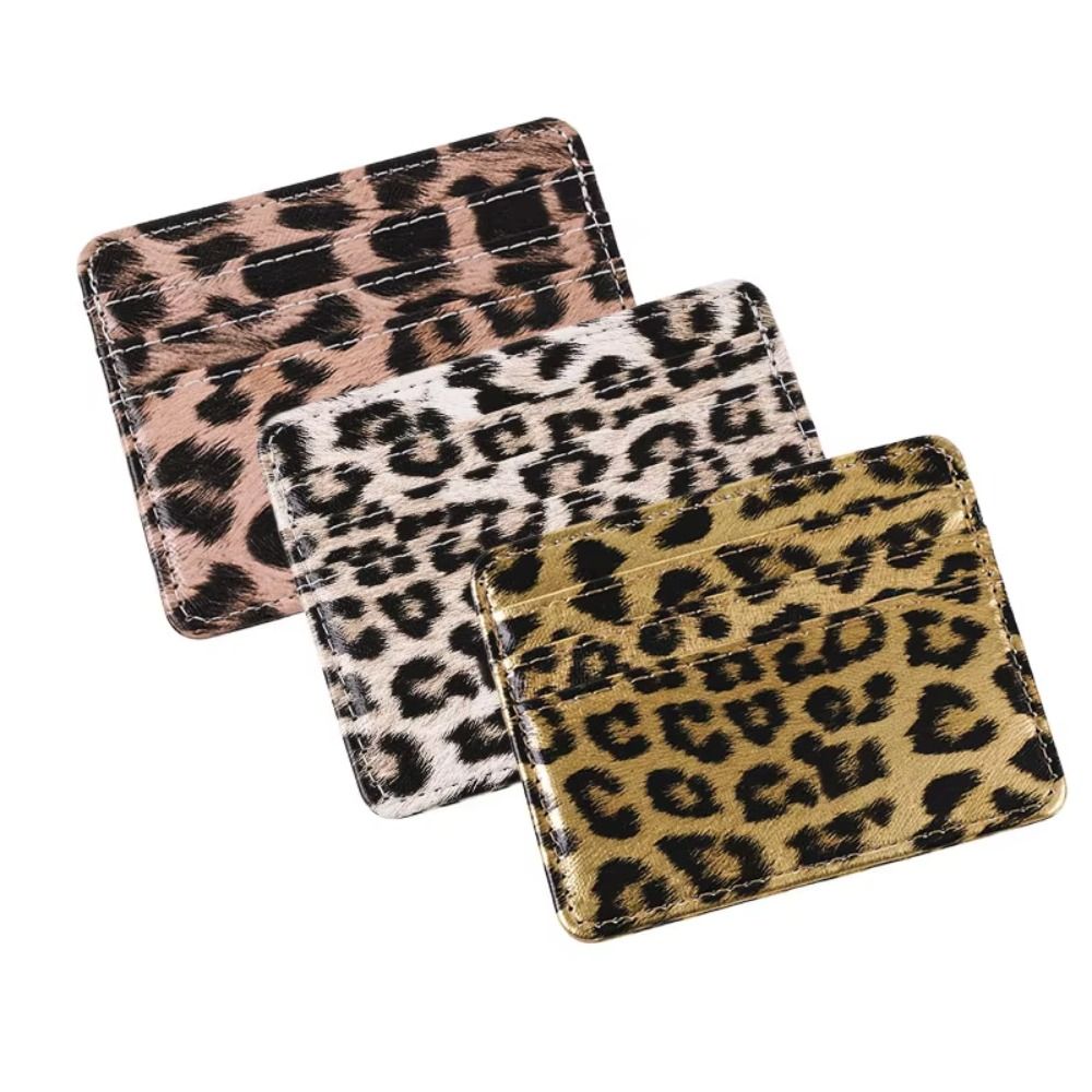 محفظة بطاقات كلاسيكية من الجلد - مراجعة Slim Card Slot Case وسعره